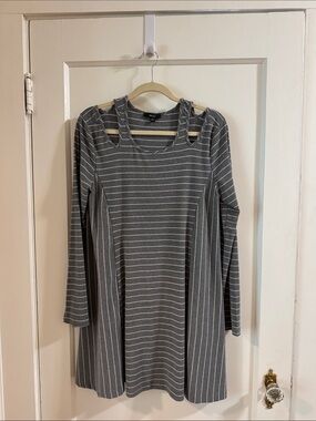 Striped Gray Cutout Shoulder Long Sleeve Dress